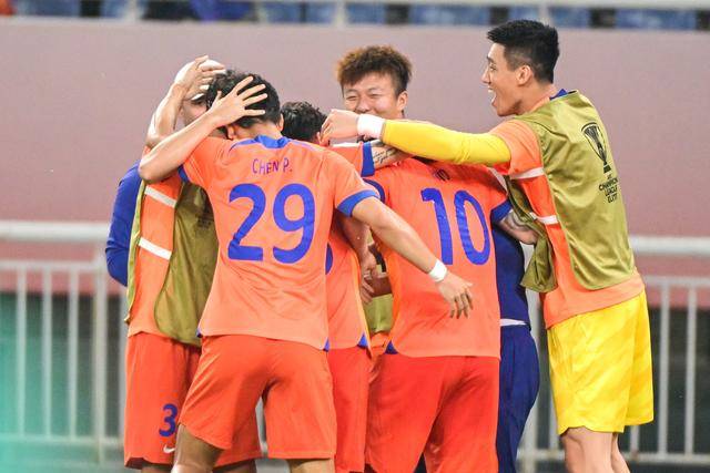 意甲-迪亚斯双响 奥里吉传射 莱奥进球 AC米兰4-1